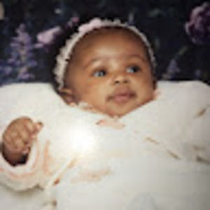 Meet your Posher, Alicia